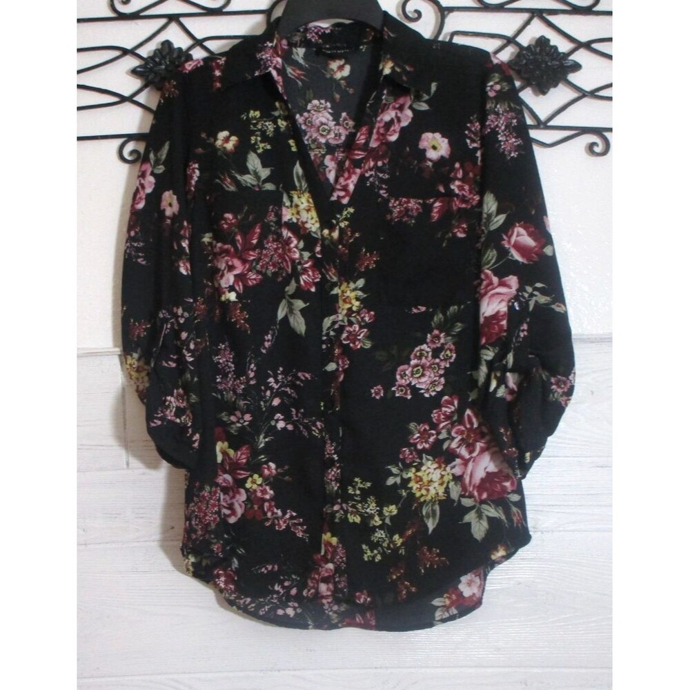 Fortune & Ivy Women's Top Size M Long Sleeve Black Floral Button Up